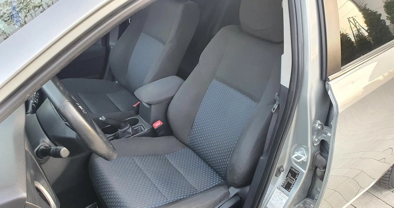 Toyota Auris cena 34800 przebieg: 175000, rok produkcji 2013 z Krosno małe 301